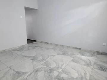 2 Bedroom Flat & Apartment