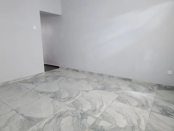 2 Bedroom Flat & Apartment