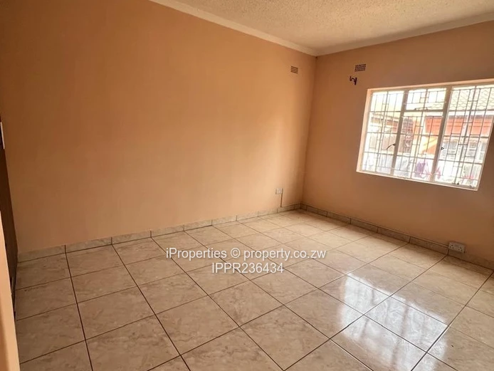 3 Bedroom Townhouse for Sale in Bluff Hill