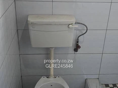 4-Bed Brick Home in Mkoba — Secure Verandah & Tank