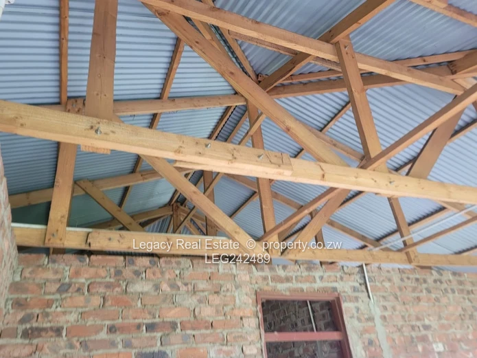 Sandton Phase 4 Stand with Cottage Structure