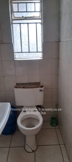 Bloomingdale 4-Bed House — Fitted Kitchen, Yard & Verandah