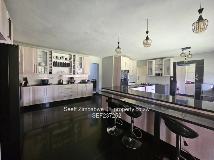 Modern 4-Bedroom Family Home with Excellent Amenities