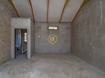 Shop & Retail Property