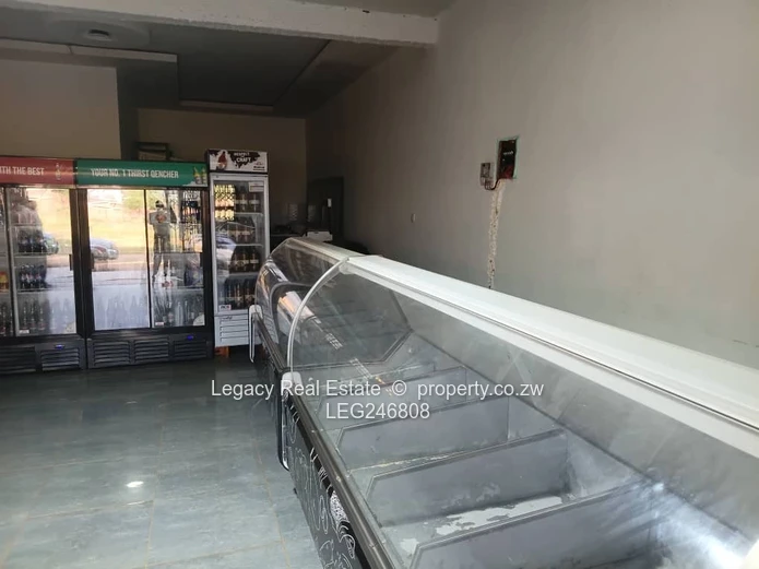 Haydon Park Shopping Mall Shop To Let