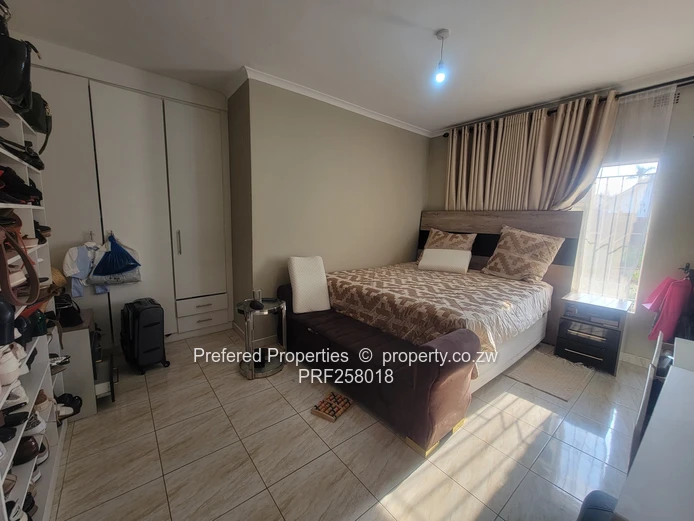 Spacious 4-Bed Home in Marlborough — Borehole & Big Yard (Sole Mandate)