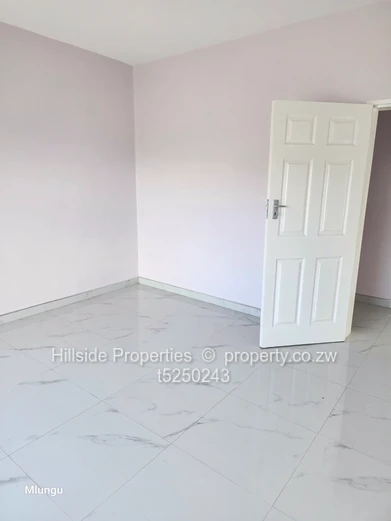 4bed house mabvazuwa phase 2 (Sole Mandate)