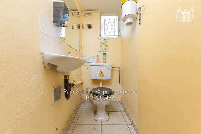 Prime Commercial Real Estate in Avondale – 3,400m²