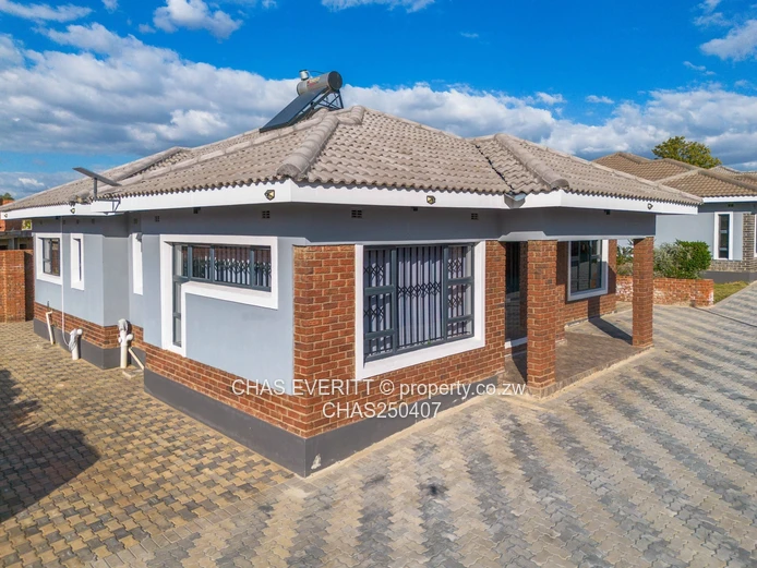 3 Bedroom Townhouse/Cluster for Sale in Hatfield