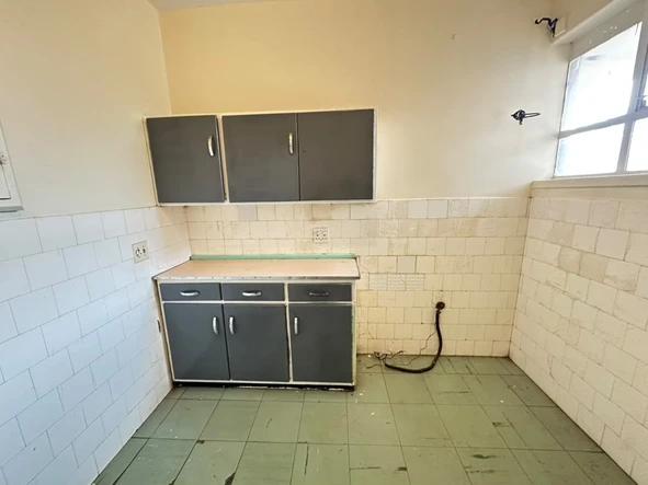 3 Bedroom Flat & Apartment