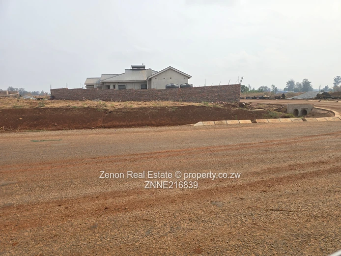 560sqm stand in Nyeredzi Ridge for 50k..fully serviced