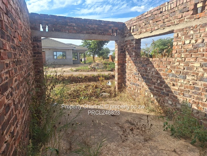 Unfinished 4-Bed Shell with Garage & En-Suite in Glaudina