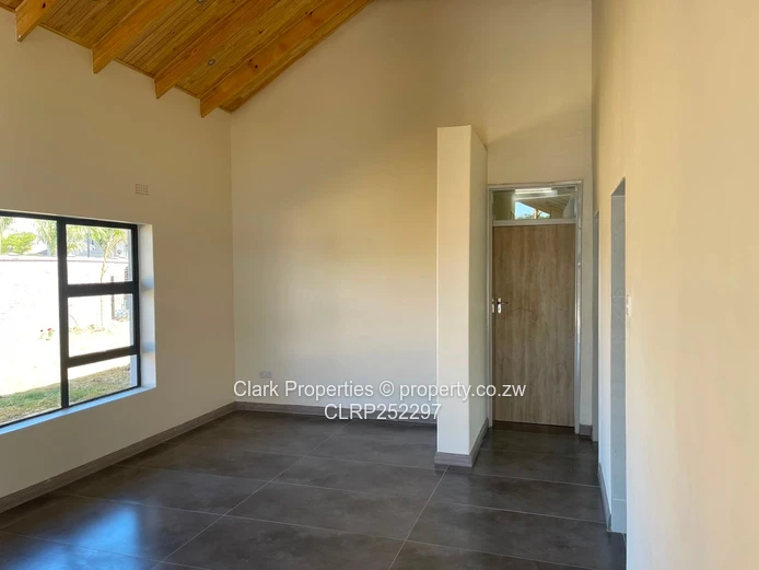 Modern unit available in Malbrough 