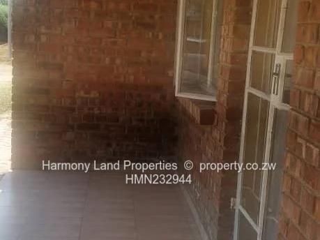 Mhondoro- Ngezi/Turf - 2 x 2 bedroomed semi-detached units for sale!!