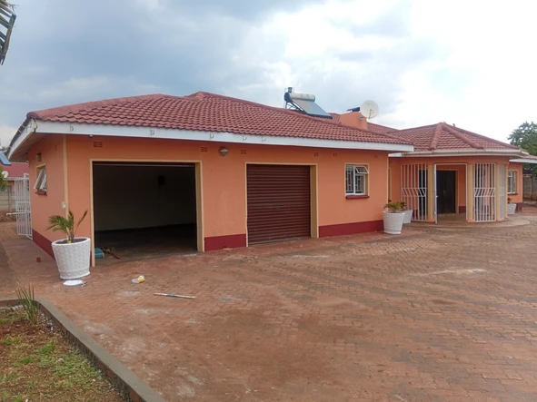 5 Bedroom House