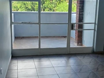 3 Bedroom Flat & Apartment