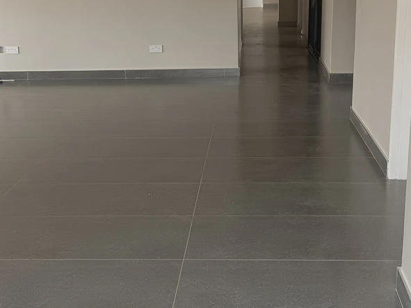 3 Bedroom Flat & Apartment
