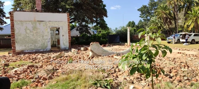 Prime Commercial Property for Sale!