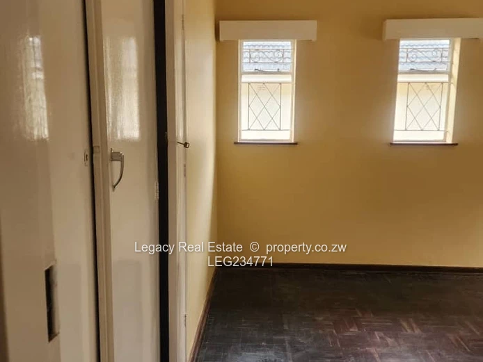 Greendale House to Let – Spacious Family Living