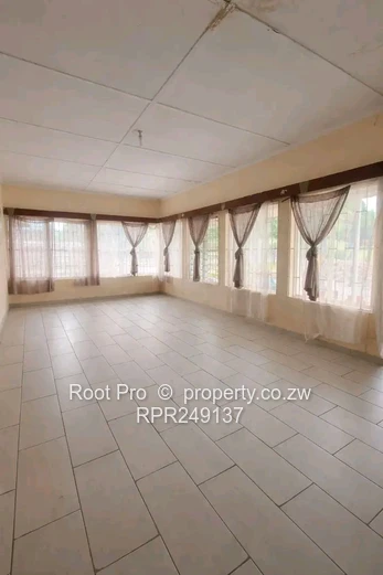 Cluster Hatfield 4 Bed House near Airport road for sale 