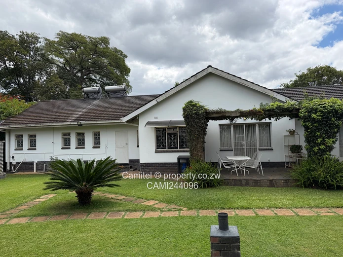 Parquet-floored Furnished 3-Bed Home w/Borehole — Alexandra Park