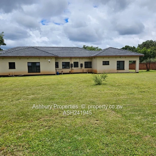 Modern Appealing and spaciously finished tasteful home