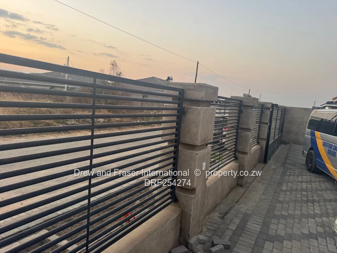 Stylish 4-Bed Home in Mabvazuva, Ruwa — Borehole