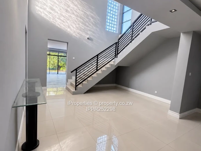 To Let | Glen Lorne | $2000 Per Month