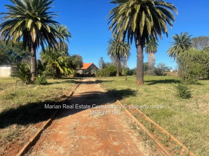  Newton West, 3 Bedroom Home  For Sale 