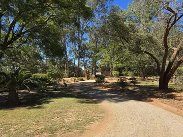 Farm & Agricultural Land