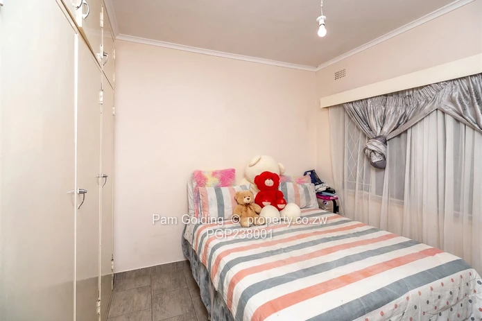 Perfect Starter Home in Cranborne (Sole Mandate)