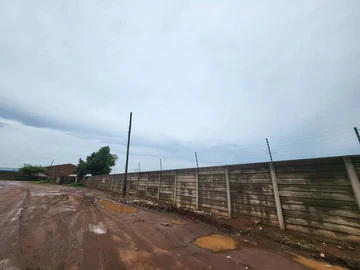 Commercial & Industrial Land