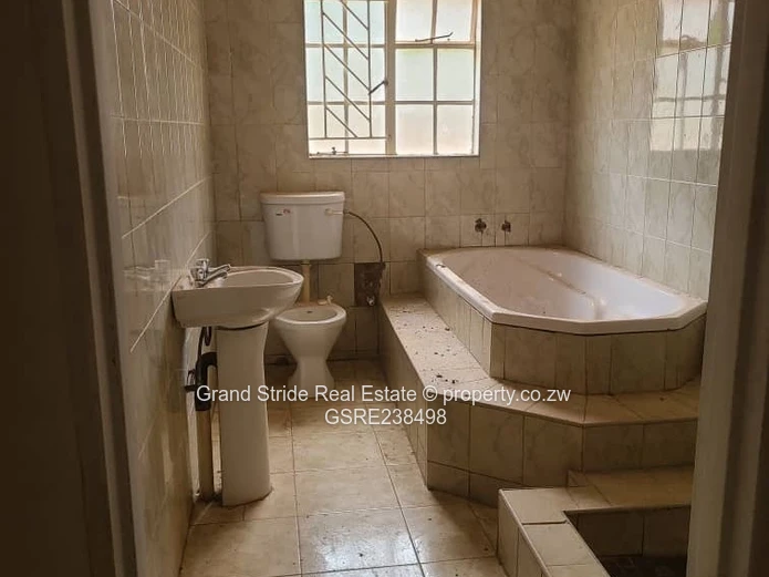 Double Storey House For Sale In Gletwyn