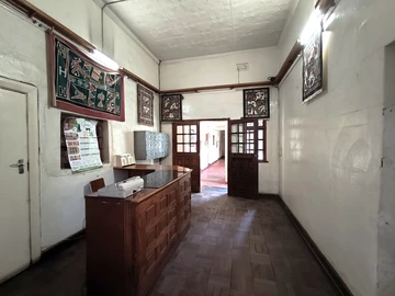 Hotel & Lodge