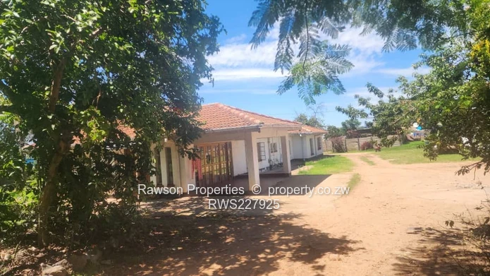 Msasa Commercial Property 