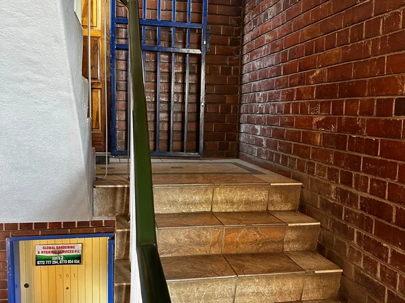 3 Bedroom Flat & Apartment