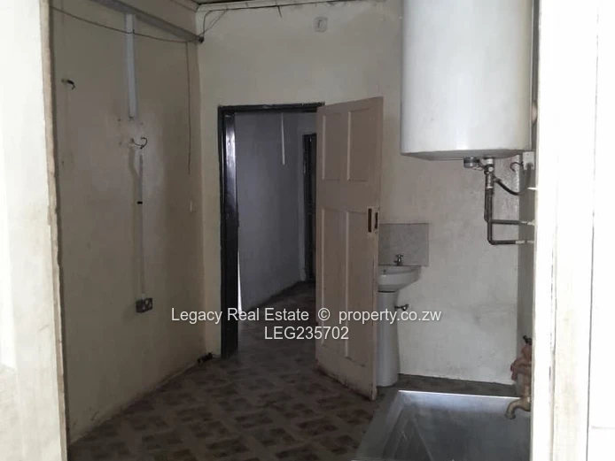 Start Earning Immediately ,Fully Equipped Shop & Butchery,Busy Location!