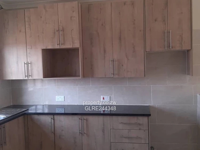 Marlborough 3-Bed Flat with Borehole & Modern Kitchen