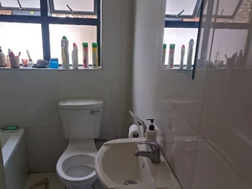 3 Bedroom Flat & Apartment