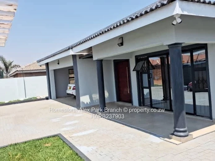 All round neat and modern home, a must see