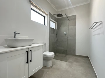 2 Bedroom Garden Flat