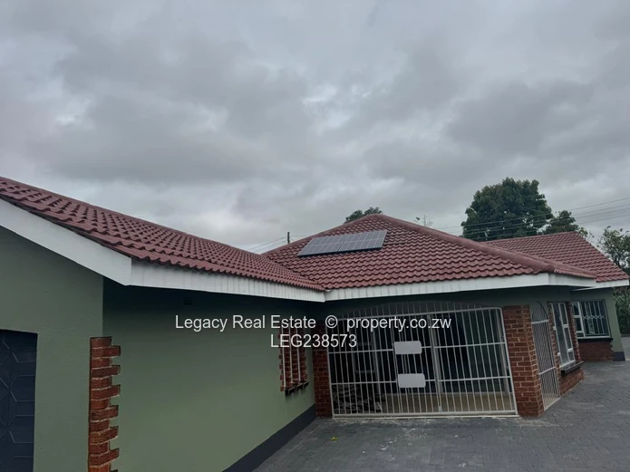 Beautiful 4-Bedroom House To Rent In New Zengeza 5