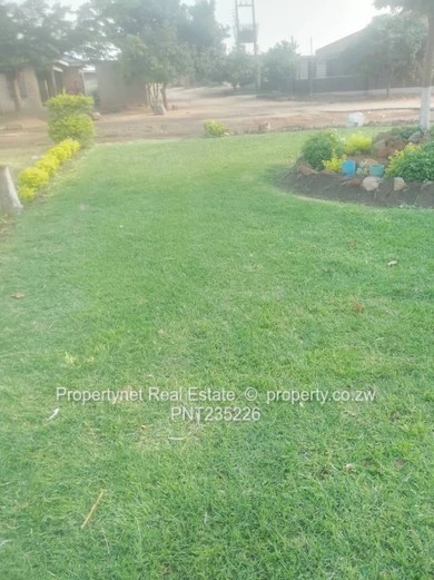 Neat modern family home!!!