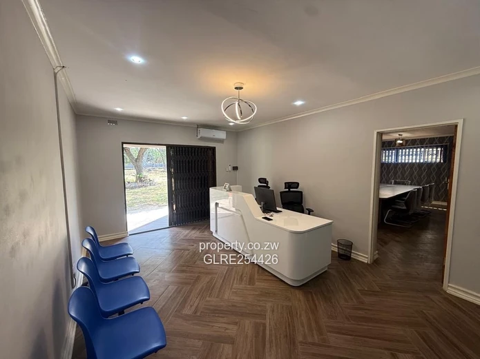 Greencroft Office 300m² – Modern Reception, Borehole