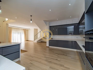 5 Bedroom Townhouse Complex