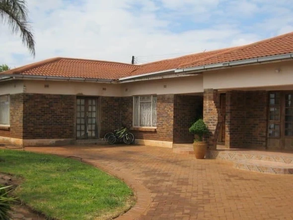 4 Bedroom House