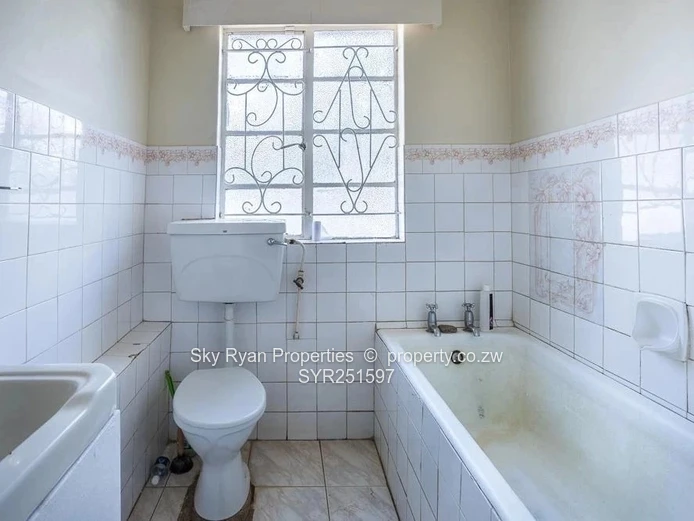 Greendale House To Let