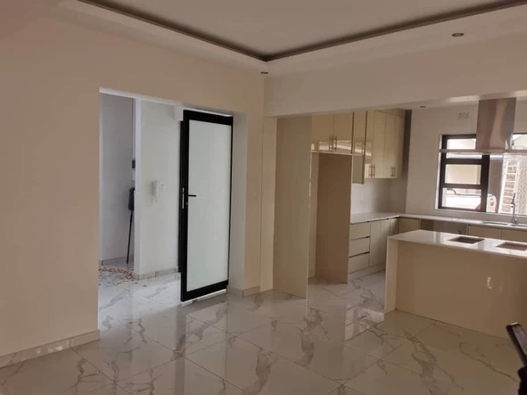 8 Unit Townhouse Complex