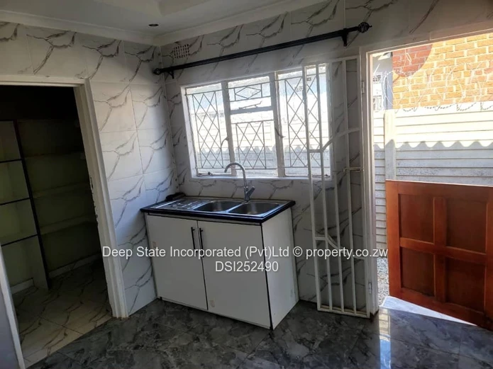 Mufakose house for sale(IDBZ development)