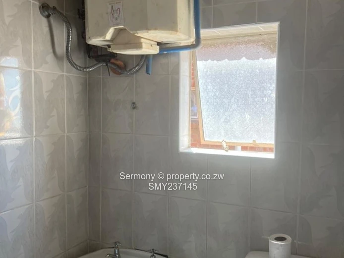 2 bedroomed flat for sale - Willowvale Flats